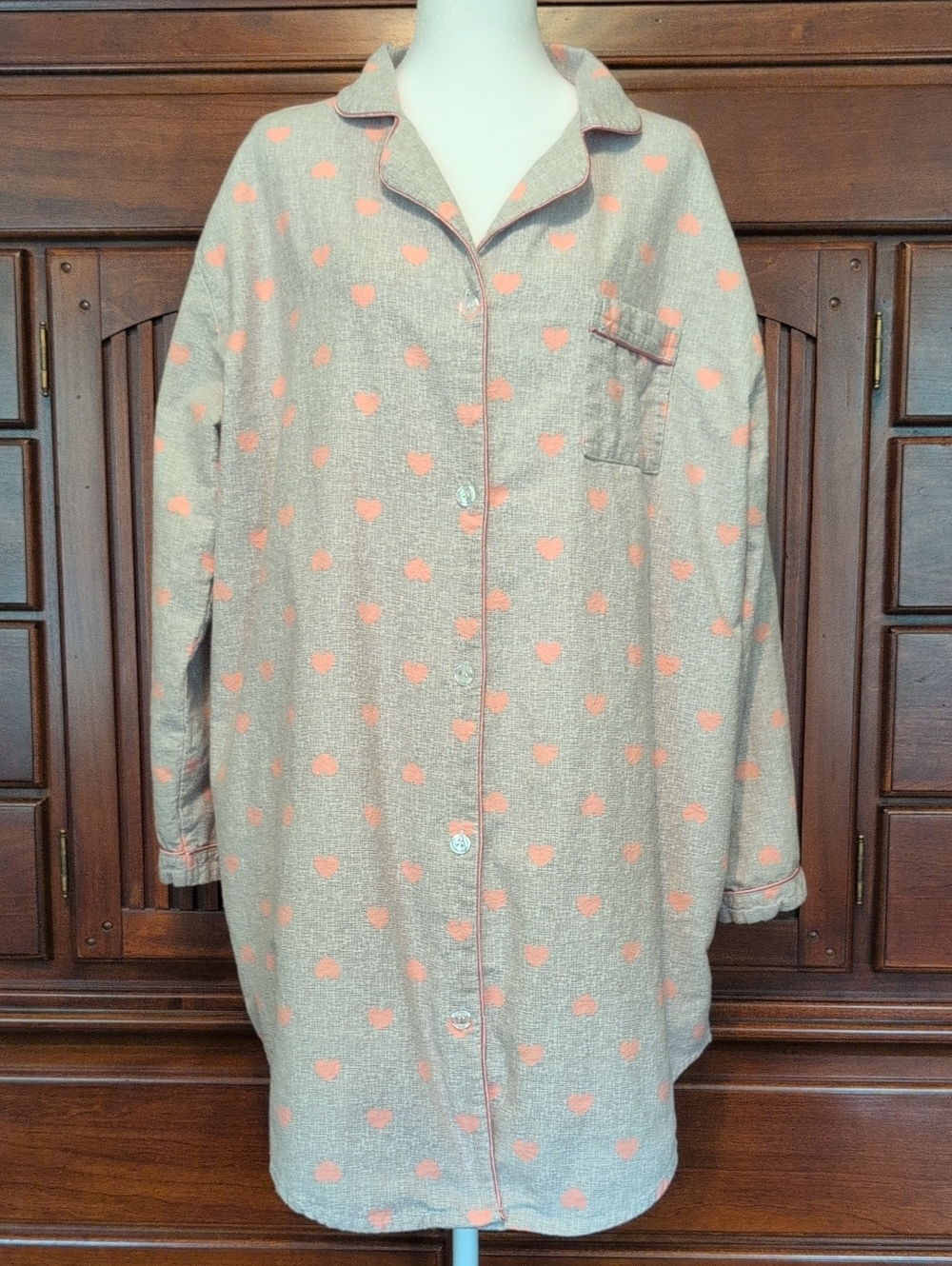 Mia Luce Lingerie & Sleepwear Nightshirt with Pink Hearts And Trim.